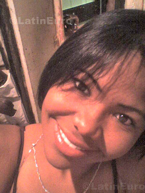 Date this georgeous Dominican Republic girl Maria from San Juan de la Maguana N-766