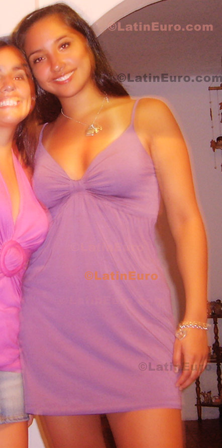 Date this gorgeous Peru girl Carla from Lima N-837