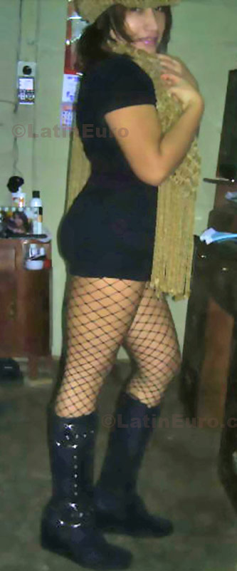 Date this hot Peru girl Jaquelin from Callao N-904