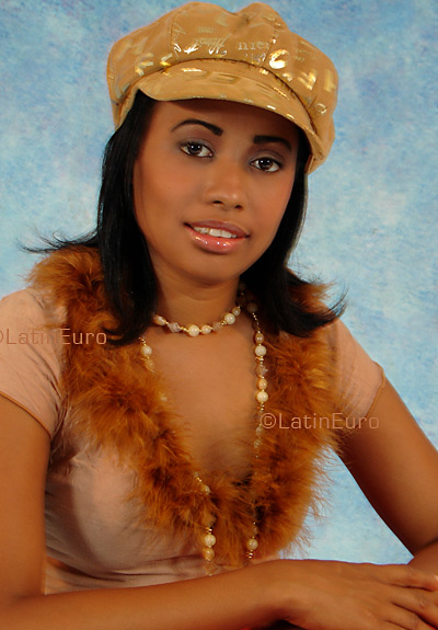 Date this happy Dominican Republic girl Marianela from San Cristobal N1042