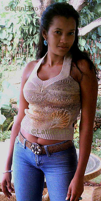 Date this georgeous Dominican Republic girl Mia from  N1120