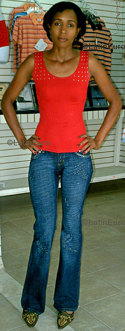 Date this lovely Dominican Republic girl Yanelys from Santo Domingo N1139