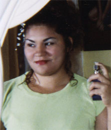 Date this attractive United States girl Aracelis from Bristol N1210