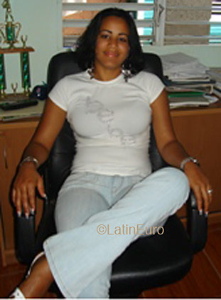Date this pretty Dominican Republic girl Denisse from Santo Domingo N1246