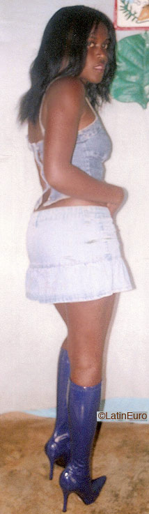 Date this passionate Dominican Republic girl Claudia from  N1512