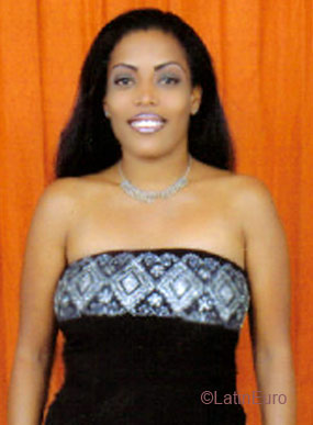 Date this passionate Dominican Republic girl Darilenni from San Cristobal N1545