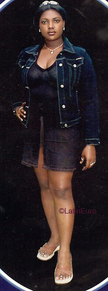 Date this gorgeous Dominican Republic girl Caridad from Santo Domingo N1569