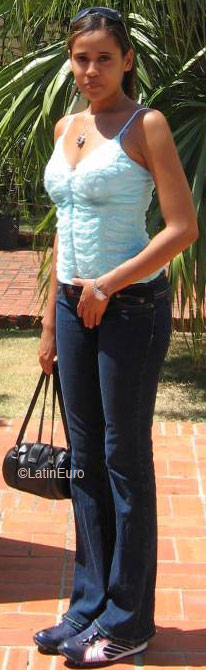 Date this sensual Dominican Republic girl Scarlet from Santo Domingo N1588