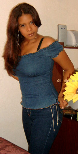Date this attractive Dominican Republic girl Jennifer from  N1605