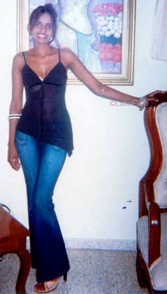Date this sultry Dominican Republic girl Yunilda from Bani N1621
