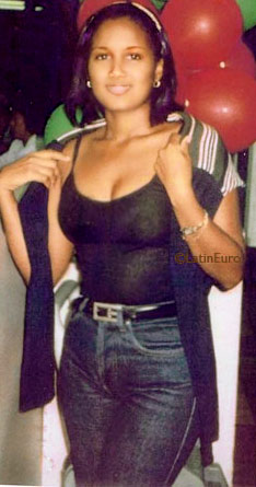 Date this voluptuous Dominican Republic girl Rosanna from Santo Domingo N1670