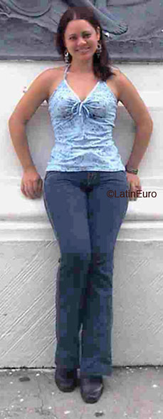 Date this athletic Panama girl Cristina from  N1677