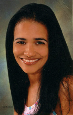 Date this nice looking Dominican Republic girl Maria from  N1681