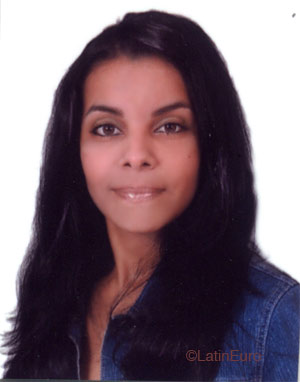 Date this happy Dominican Republic girl Lissette from Santo Domingo N1694