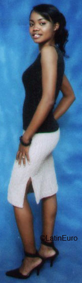 Date this hard body Dominican Republic girl Wanda from Santo Domingo N1806