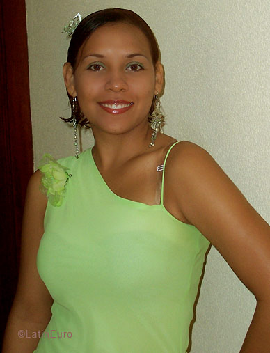 Date this attractive Dominican Republic girl Lisselot from  N1830