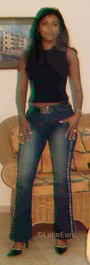 Date this voluptuous Dominican Republic girl Kenia from Santo Domingo N1862