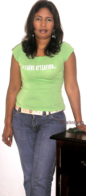 Date this sensual Dominican Republic girl Gisselle from Santiago N1865