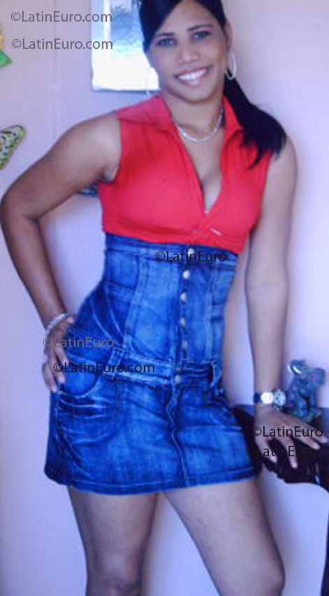 Date this gorgeous Any Country girl Fior from  N190