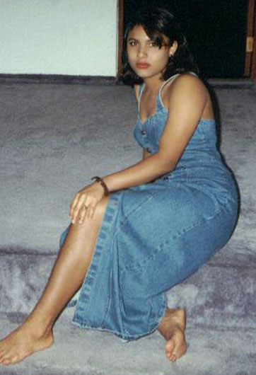 Date this voluptuous Dominican Republic girl Yesenia from Santiago N1984