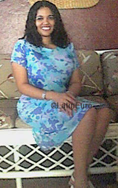 Date this voluptuous Dominican Republic girl Ingrid> from Santiago N2028