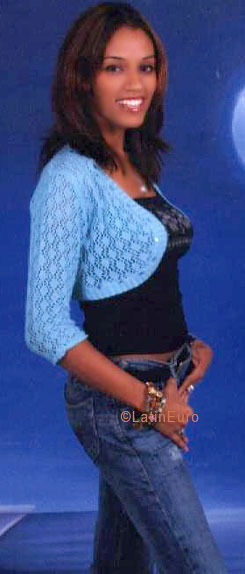 Date this cute Colombia girl Jessica from Bogota N2122