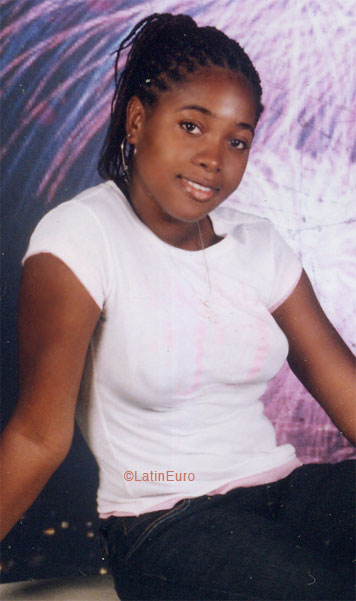 Date this funny Jamaica girl N2257 from Montego Bay N2257