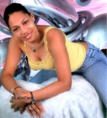 Date this cute Any Country girl Alba from  N2266