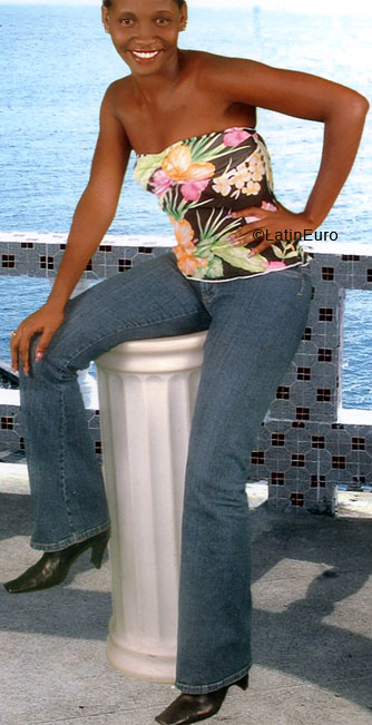 Date this voluptuous Jamaica girl Keresha from  N2305