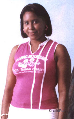 Date this exotic Dominican Republic girl Mairelyn from Santo Domingo N2395