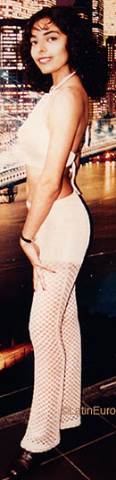 Date this pretty Honduras girl Delmy from La Ceiba N2450