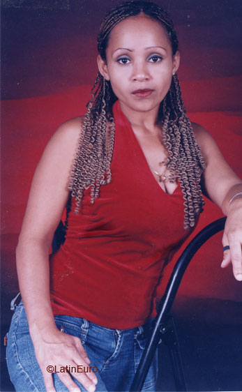 Date this delightful Honduras girl Maria from La Ceiba N2529