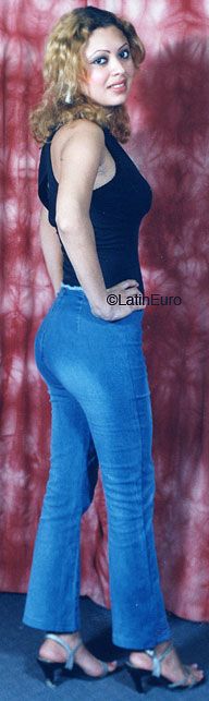 Date this happy Honduras girl Erika from San Pedro Sula N2553