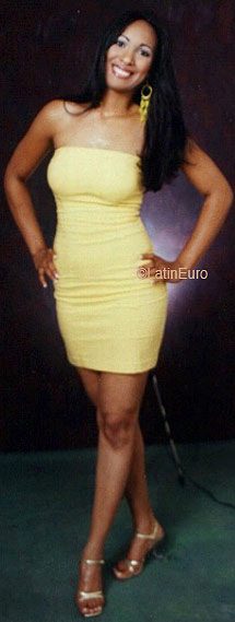 Date this charming Dominican Republic girl Michelle from Santiago N2603