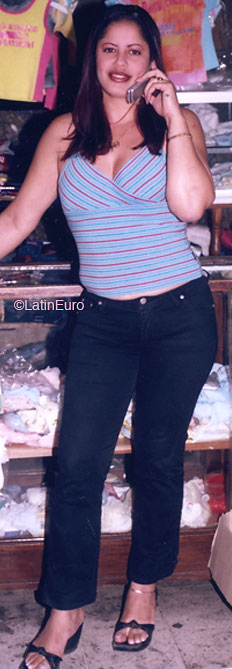 Date this beautiful Dominican Republic girl Mercedes from Santiago N2605