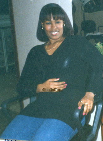 Date this young Dominican Republic girl Celia from Santo Domingo N2625
