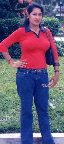 Date this good-looking Panama girl Maria from  N2629