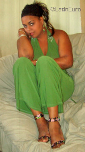 Date this pretty Dominican Republic girl Sardis from San Cristobal N265