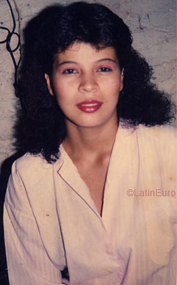 Date this voluptuous Honduras girl Deysu from Tegucigalpa N2656
