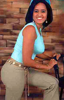 Date this charming Dominican Republic girl Rocio from San Francisco de Macoris N2671