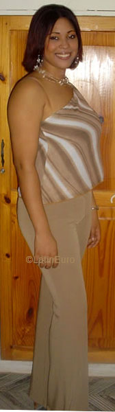 Date this funny Dominican Republic girl Ana from Santo Domingo N2679
