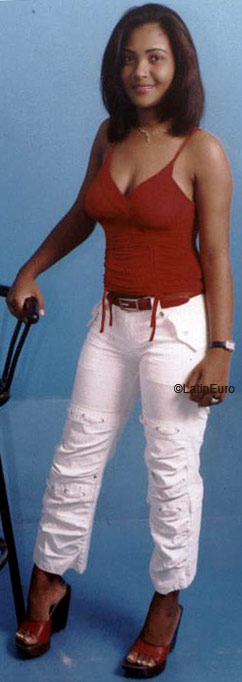 Date this tall Dominican Republic girl Sugeiry from Santiago N2712