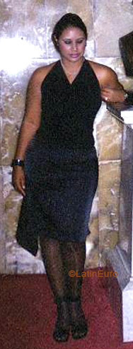 Date this beautiful Dominican Republic girl Iro from Santo Domingo N2742