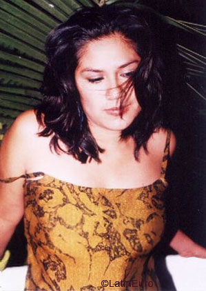 Date this nice looking Honduras girl Mariela from Yoro N2757