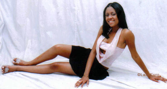 Date this delightful Dominican Republic girl Leidy from Santo Domingo N2831
