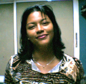 Date this georgeous Dominican Republic girl Glenis from Santo Domingo N2999