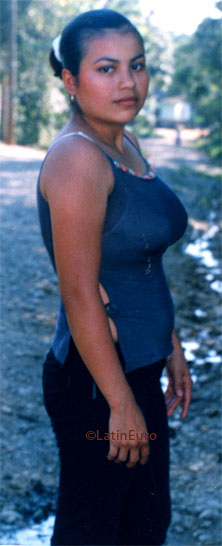 Date this pretty Honduras girl Maria from San Pedro Sula N3002