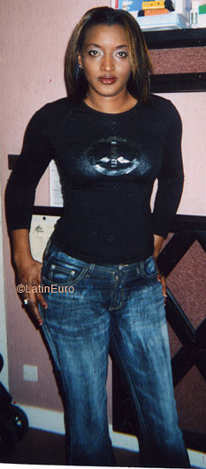 Date this exotic France girl Idrissa from  N3025