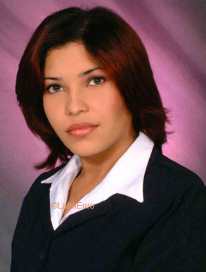 Date this pretty Panama girl Yesenia from  N3076
