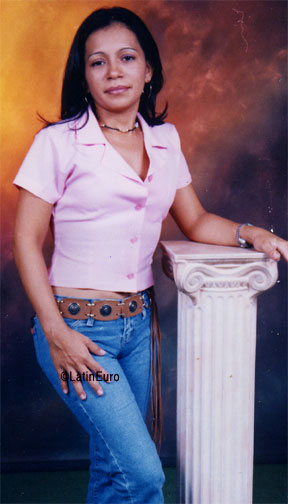 Date this pretty Honduras girl Maria from La Ceiba N3082